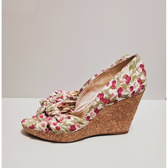 H&M Cork Cherry Print Canvas Wedge Heels Size 8 Knot Top Rockabilly - Picture 1 of 10